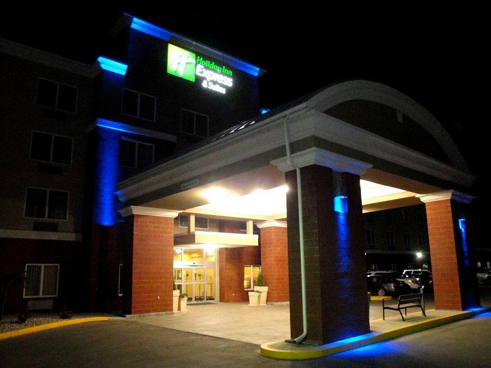 Wingate By Wyndham Saskatchewan Hotel 2*